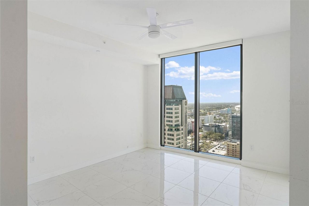 100 1st Avenue N, Unit 3307, Saint Petersburg, FL 33701 Photo