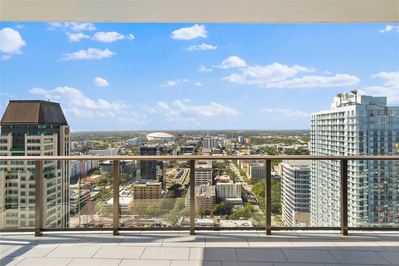 100 1st Avenue N, Unit 3307, Saint Petersburg, FL 33701 Photo