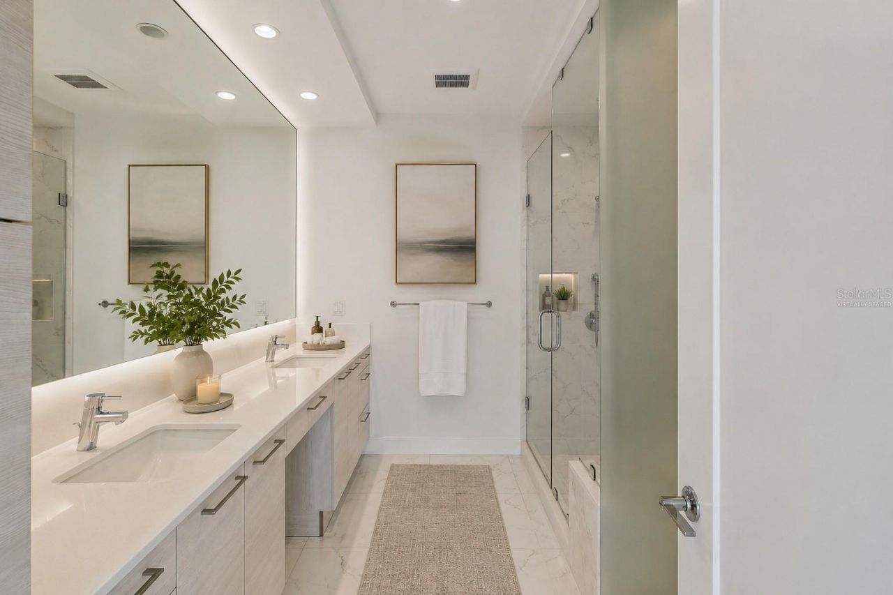 100 1st Avenue N, Unit 3307, Saint Petersburg, FL 33701 Photo