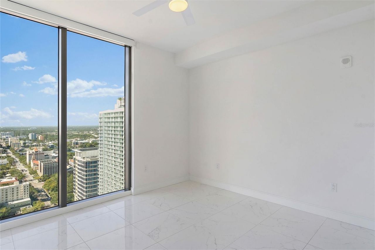 100 1st Avenue N, Unit 3307, Saint Petersburg, FL 33701 Photo