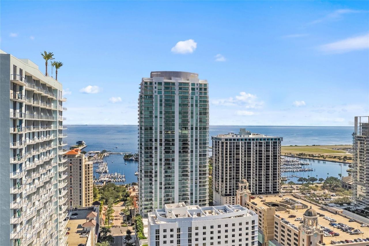 100 1st Avenue N, Unit 3307, Saint Petersburg, FL 33701 Photo