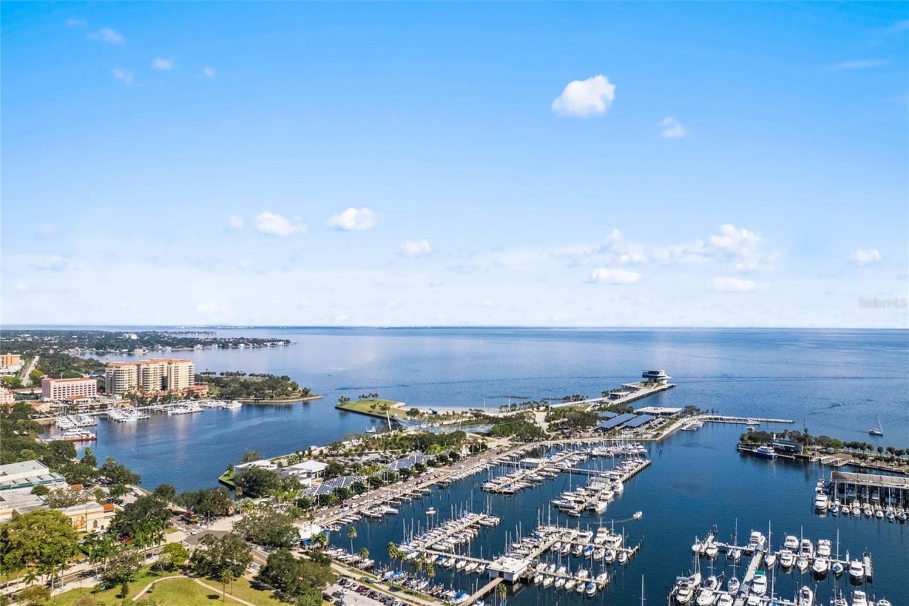 100 1st Avenue N, Unit 3307, Saint Petersburg, FL 33701 Photo