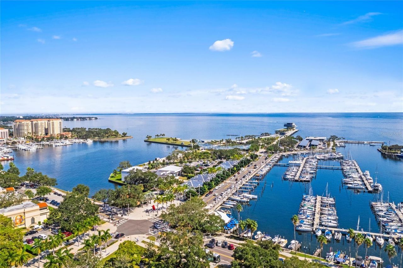 100 1st Avenue N, Unit 3307, Saint Petersburg, FL 33701 Photo