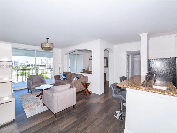 17150 N Bay Rd, Unit 2914, Sunny Isles Beach, FL 33160