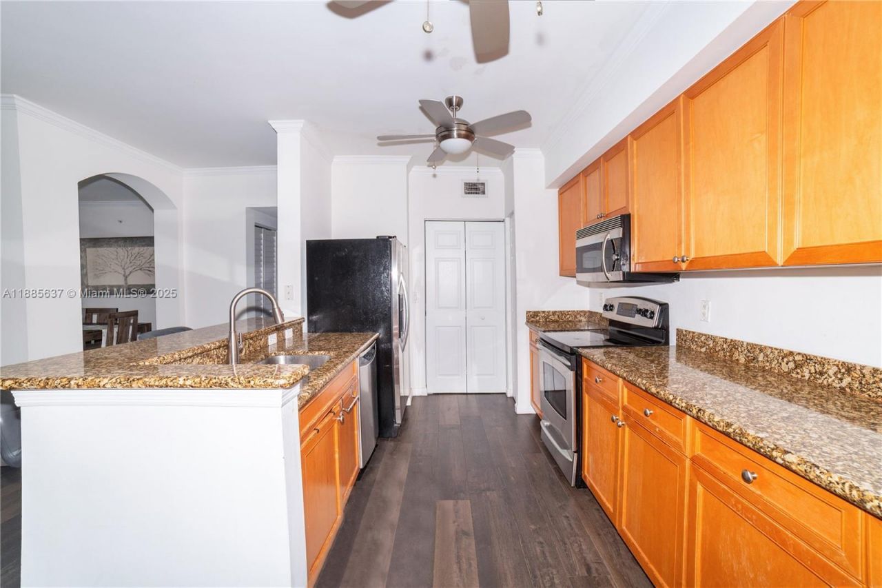 17150 N Bay Rd, Unit 2914, Sunny Isles Beach, FL 33160 Photo