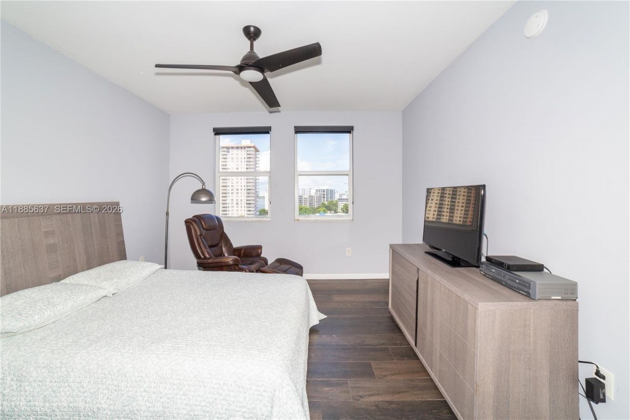 17150 N Bay Rd, Unit 2914, Sunny Isles Beach, FL 33160 Photo