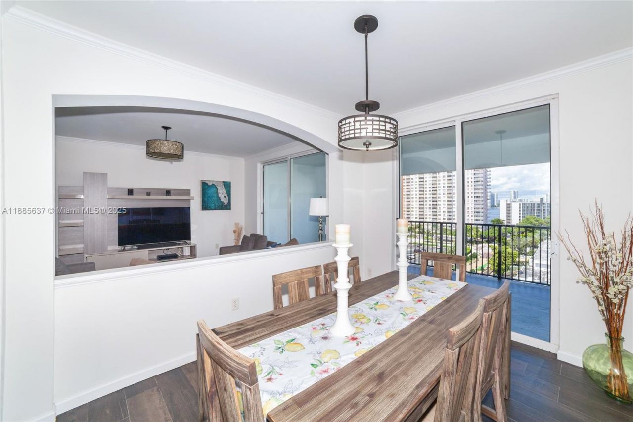 17150 N Bay Rd, Unit 2914, Sunny Isles Beach, FL 33160 Photo