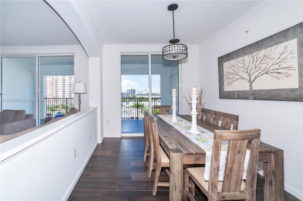 17150 N Bay Rd, Unit 2914, Sunny Isles Beach, FL 33160 Photo