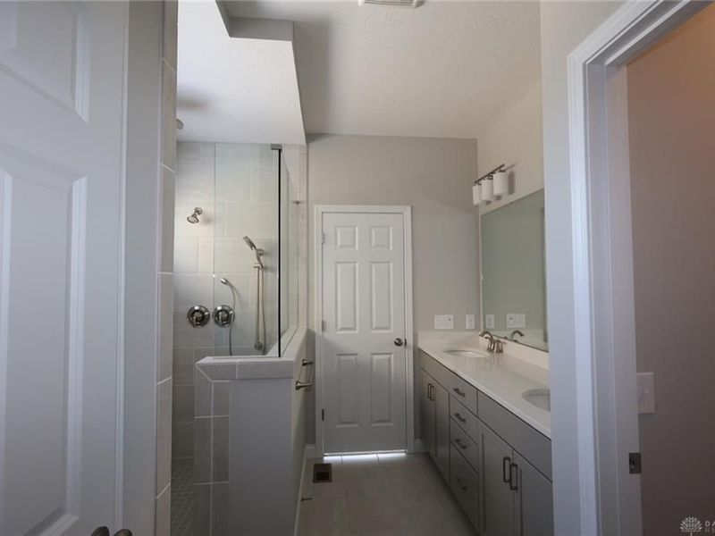 620 Goldfinch Drive, Unit 0099, Beavercreek, OH 45434 Photo 9