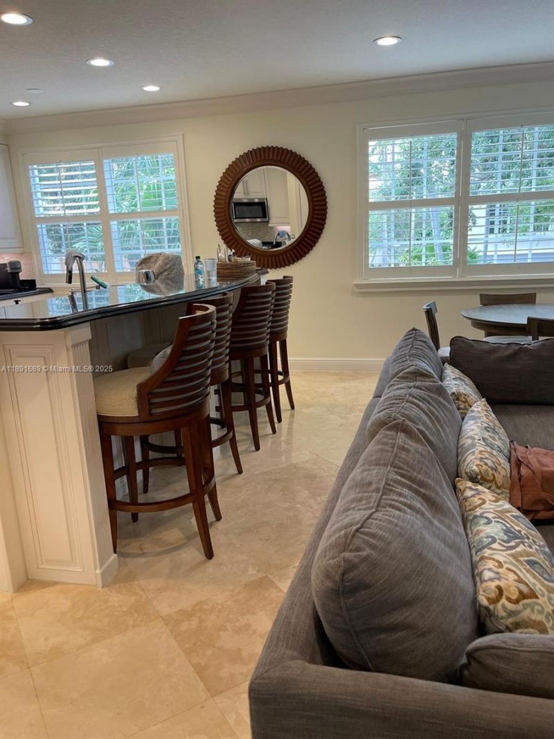 5565 NE Trieste Way, Boca Raton, FL 33487 Photo