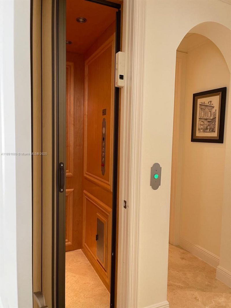 5565 NE Trieste Way, Boca Raton, FL 33487 Photo