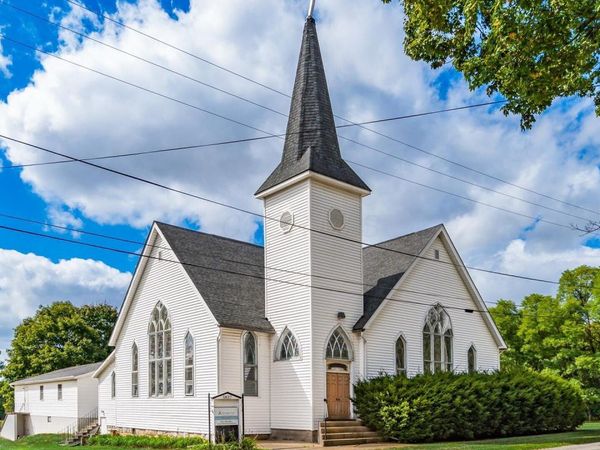 5831 Canal Road NE, Pleasantville, OH 43148