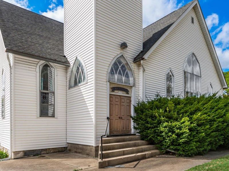 5831 Canal Road NE, Pleasantville, OH 43148 Photo 3