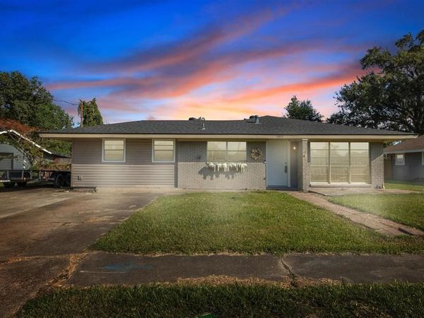 1002 Maria Drive, Sulphur, LA 70663