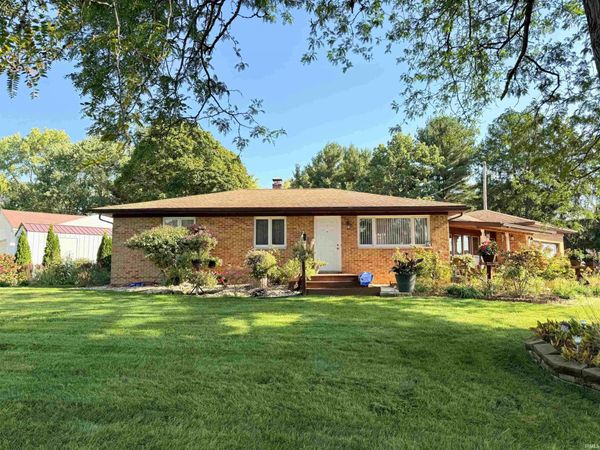 53308 Hickory Road, South Bend, IN 46635