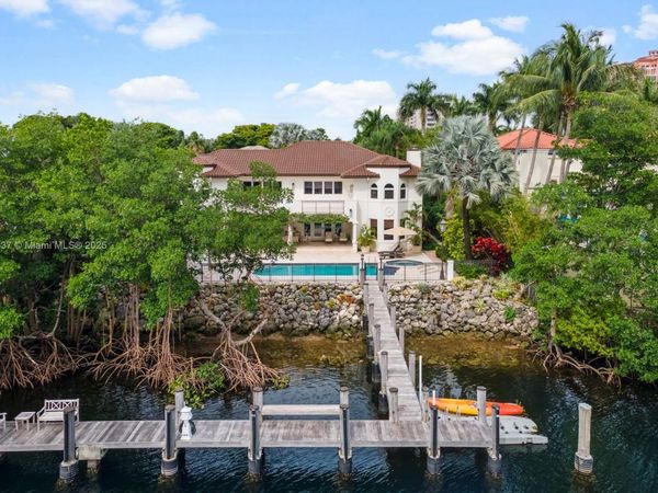 277 Veleros Ct, Coral Gables, FL 33143