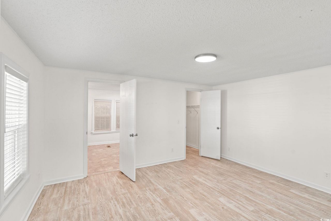 992 Cobblestone Ln. Photo 11