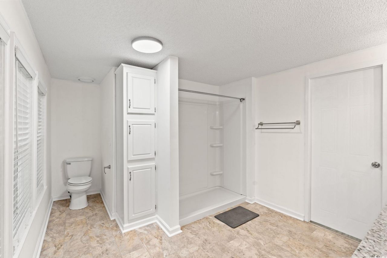 992 Cobblestone Ln. Photo 13