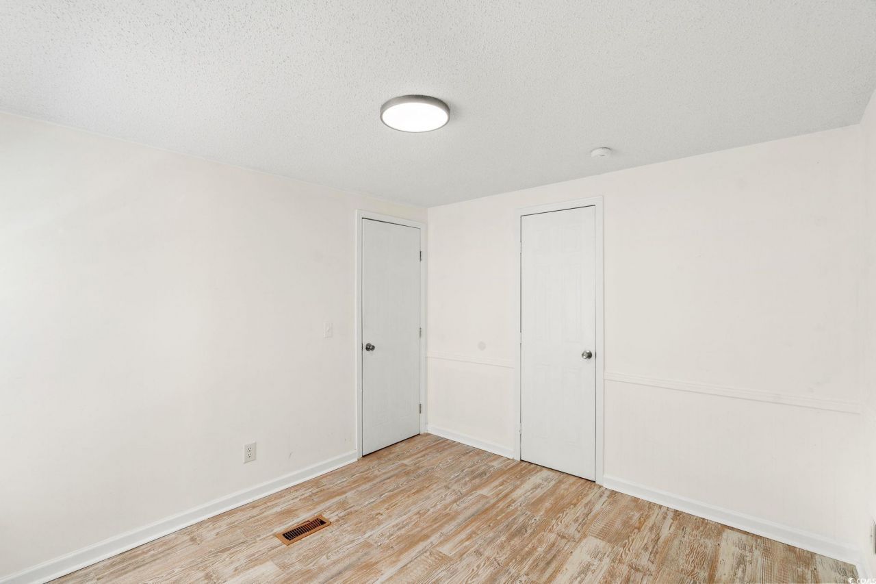 992 Cobblestone Ln. Photo 18