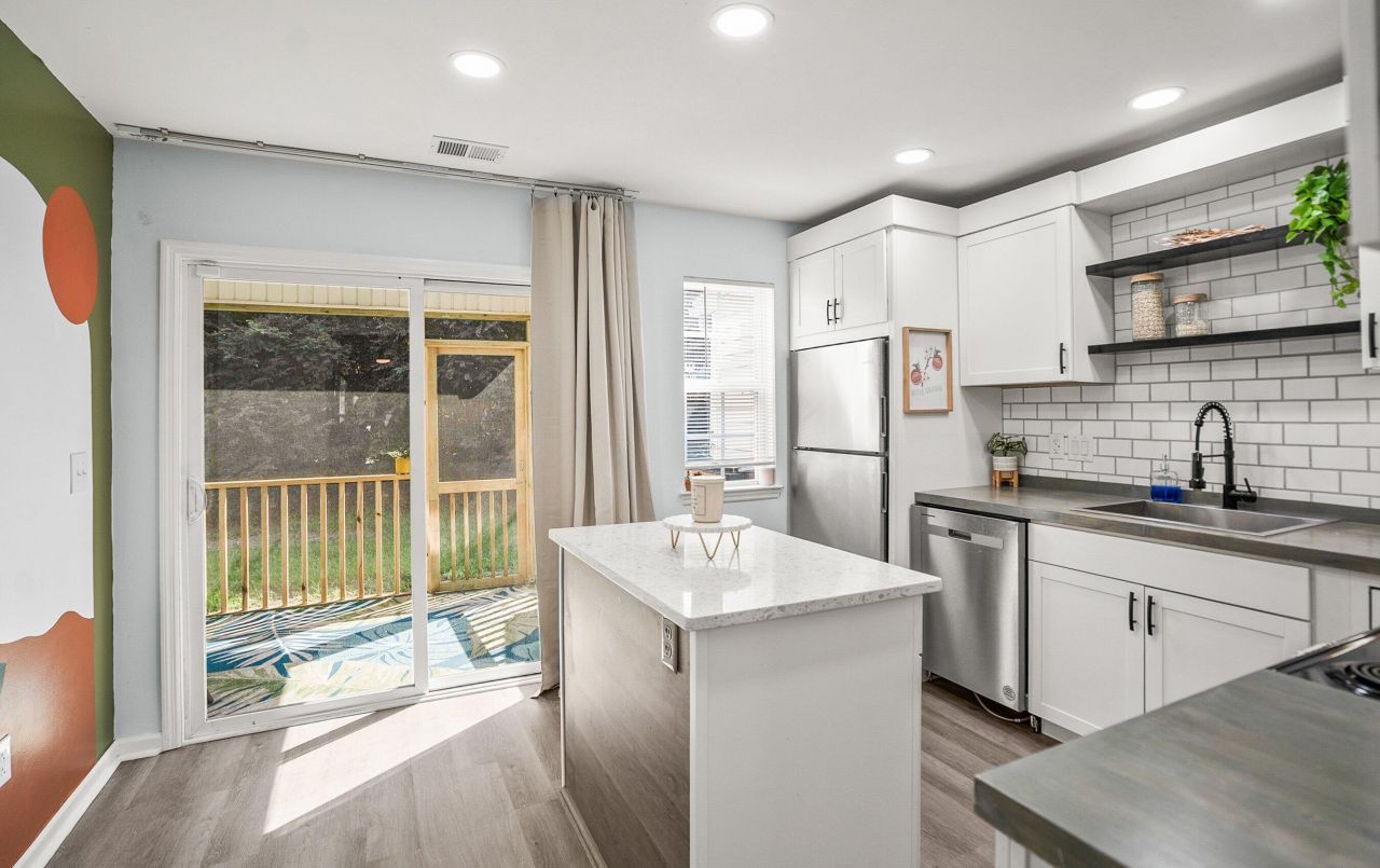 536 Candida Drive Photo 10