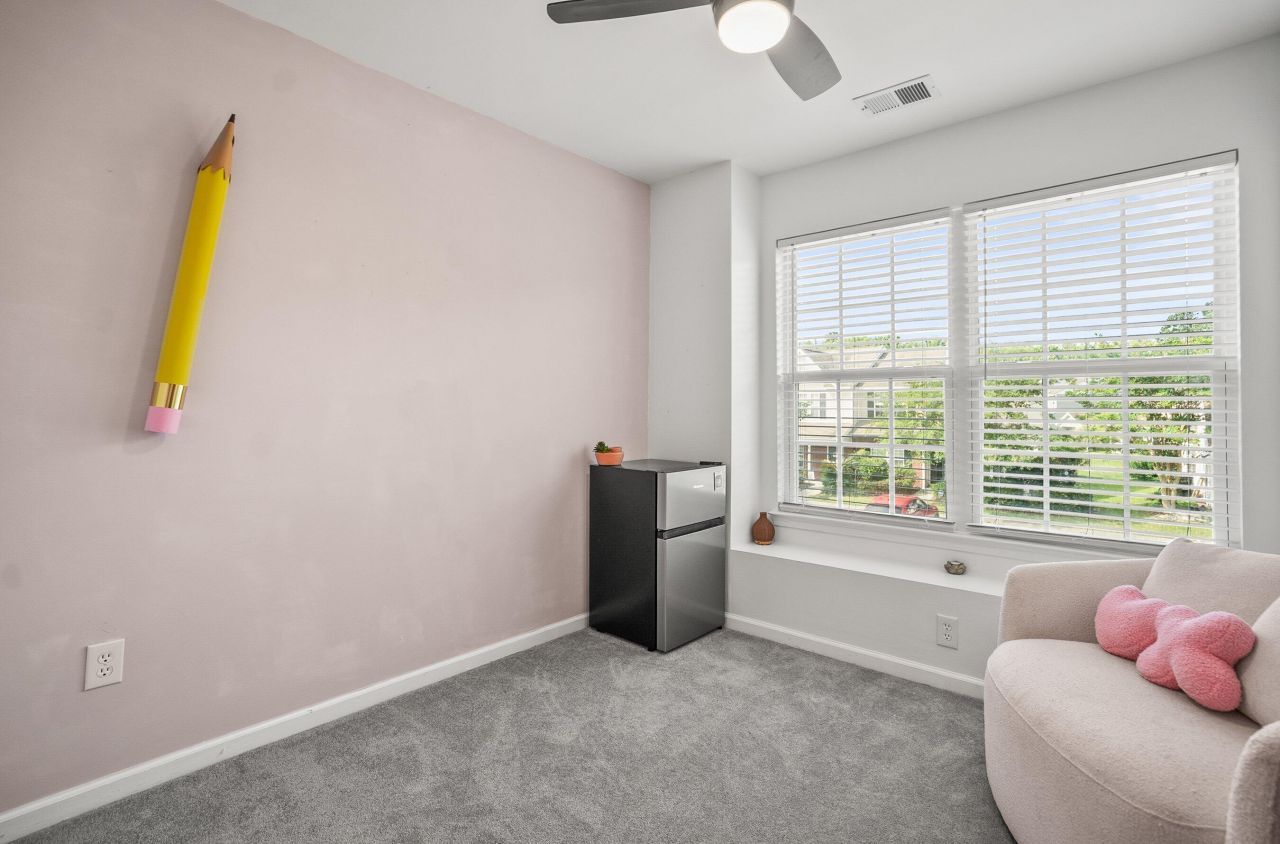 536 Candida Drive Photo 18