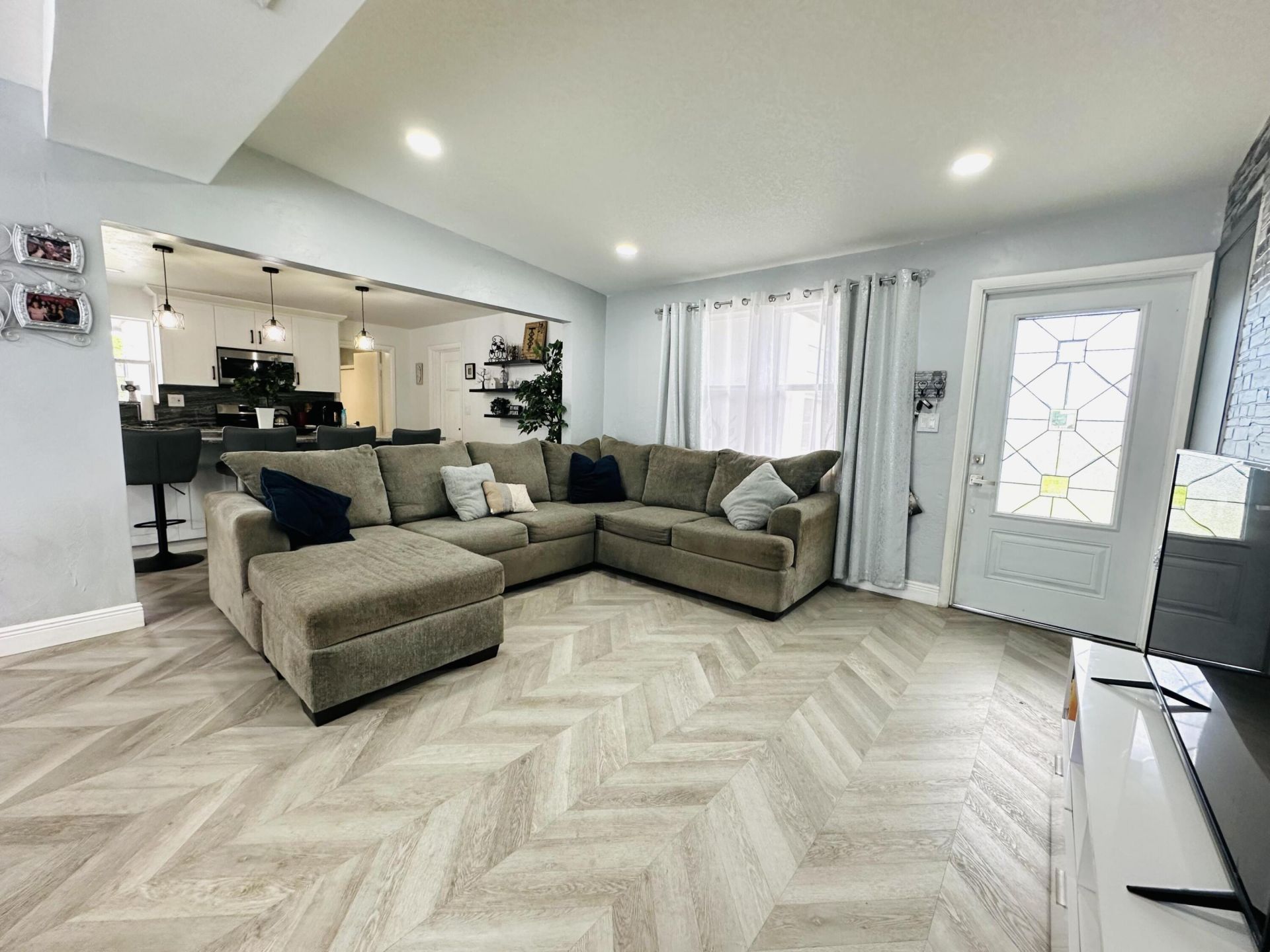 1865 W Chatham Road, West Palm Beach, FL 33415 Photo