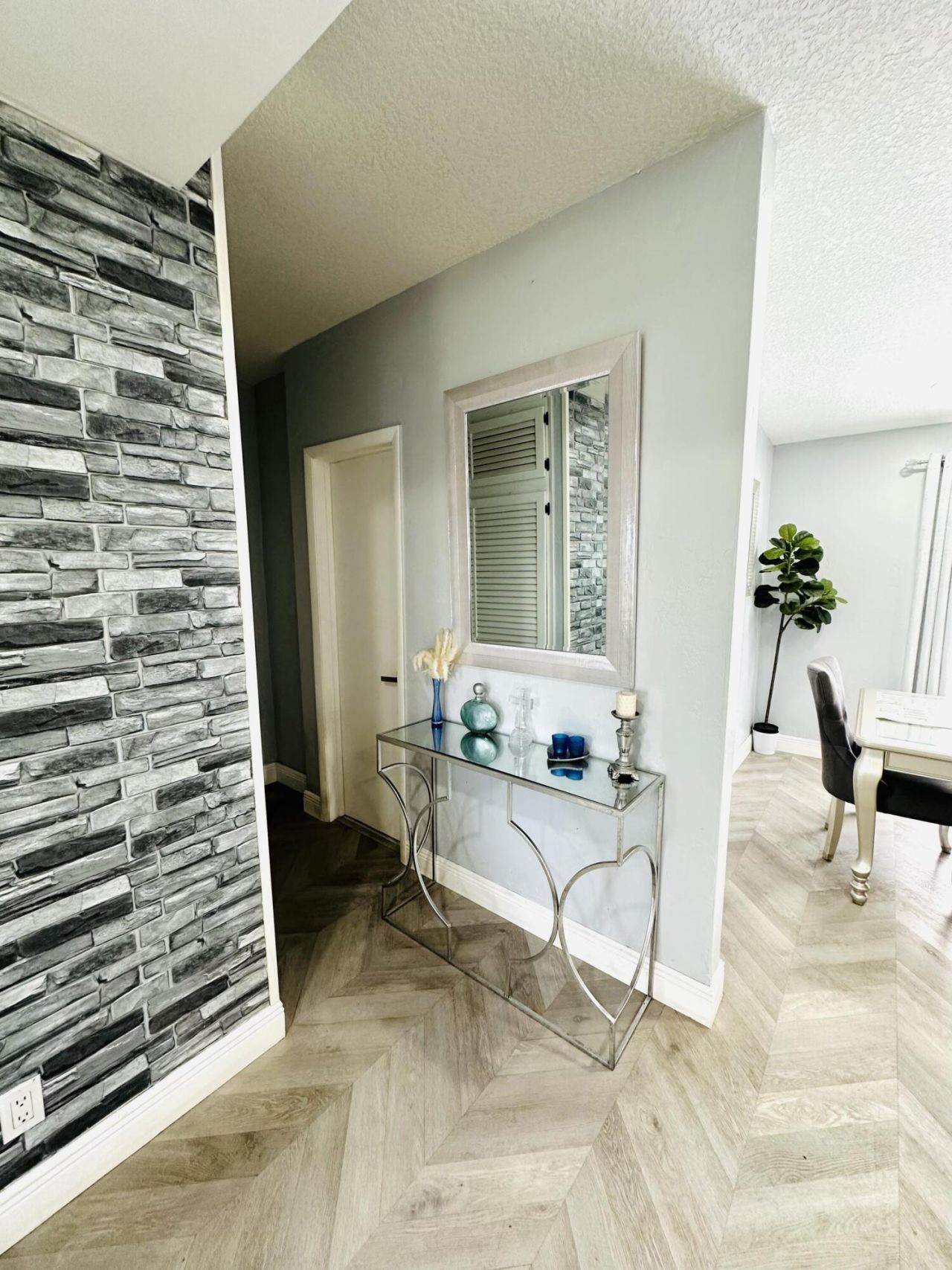 1865 W Chatham Road, West Palm Beach, FL 33415 Photo