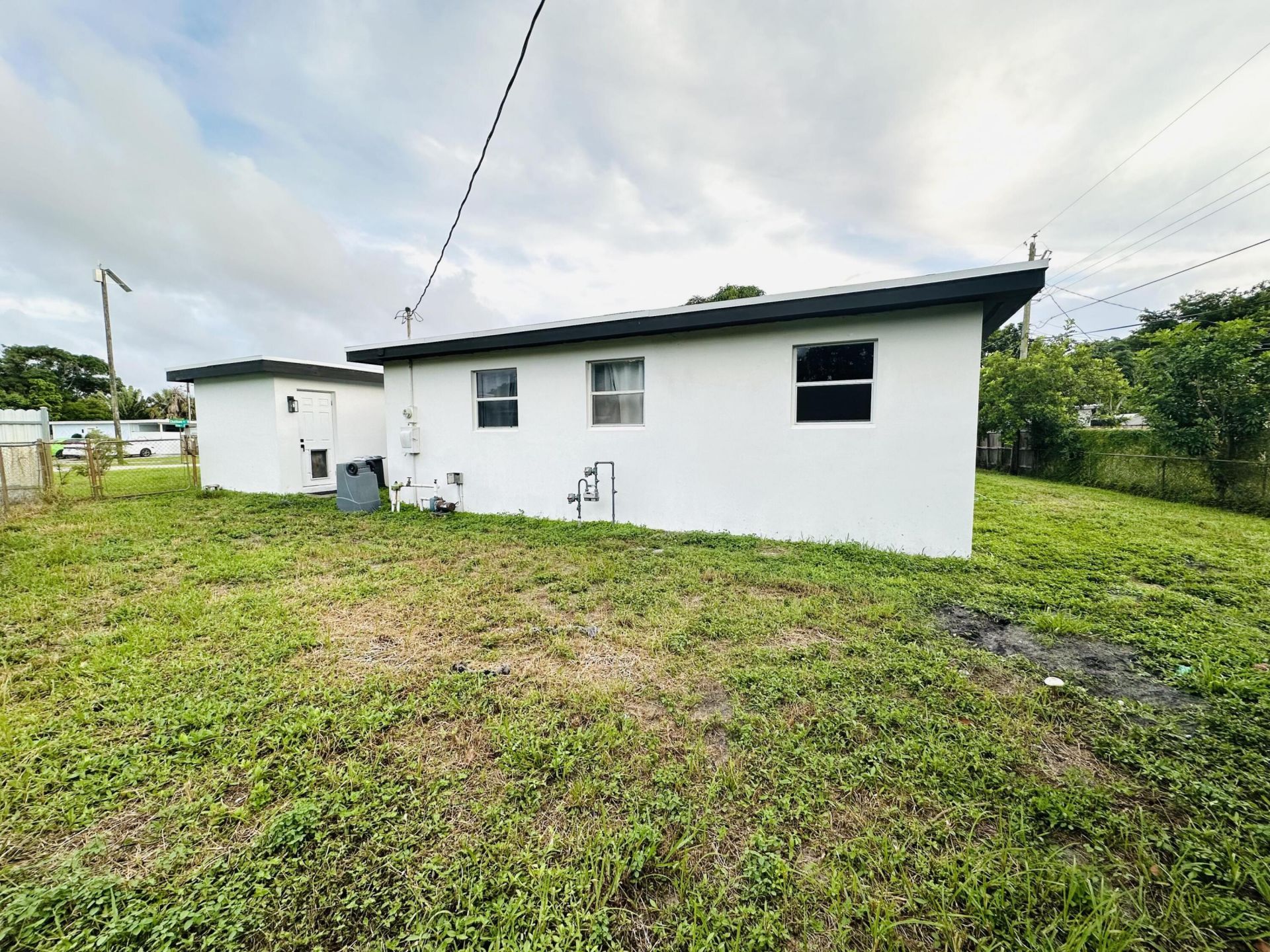 1865 W Chatham Road, West Palm Beach, FL 33415 Photo