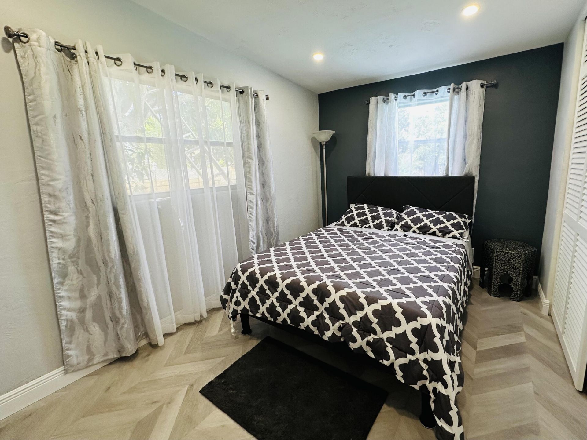 1865 W Chatham Road, West Palm Beach, FL 33415 Photo