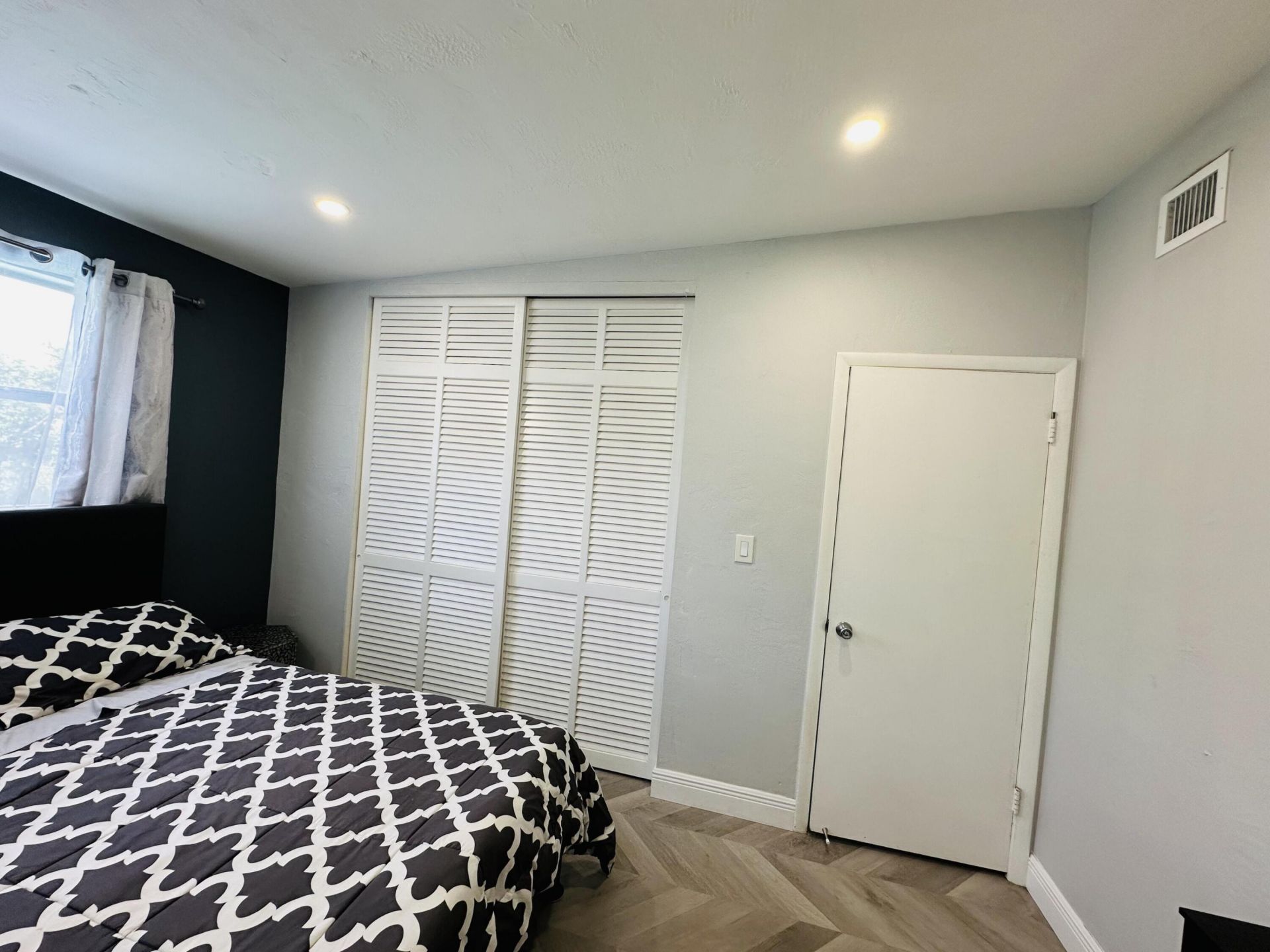 1865 W Chatham Road, West Palm Beach, FL 33415 Photo