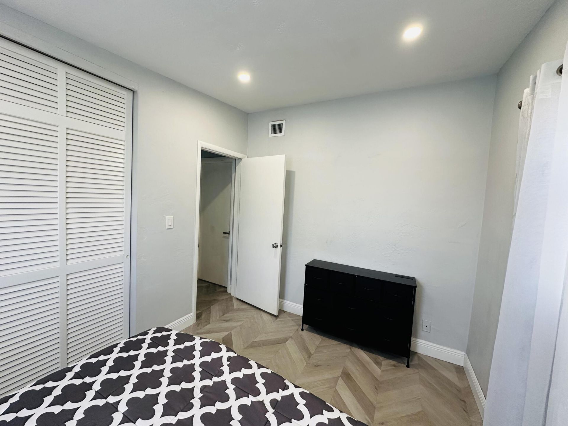 1865 W Chatham Road, West Palm Beach, FL 33415 Photo
