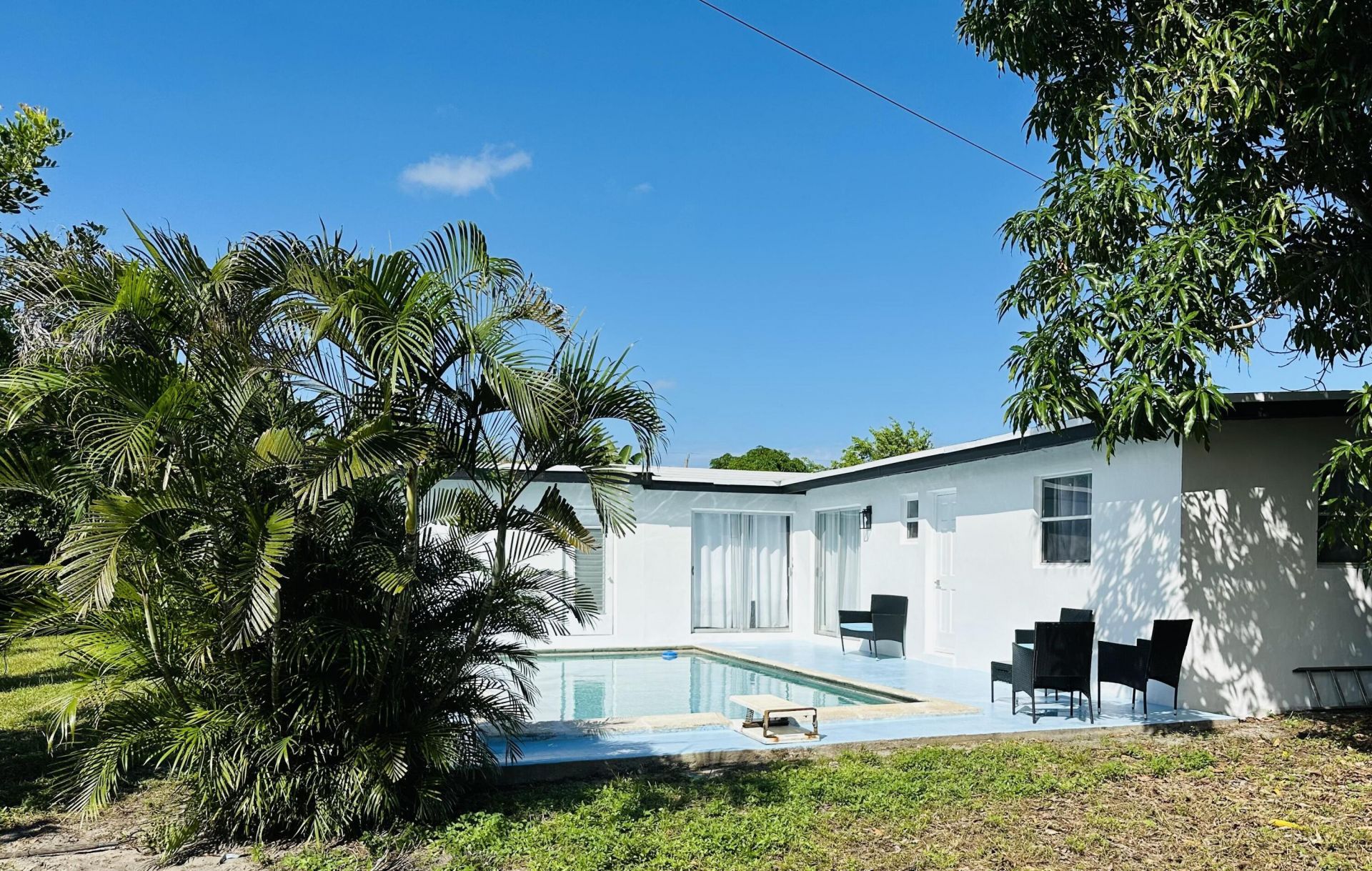 1865 W Chatham Road, West Palm Beach, FL 33415 Photo