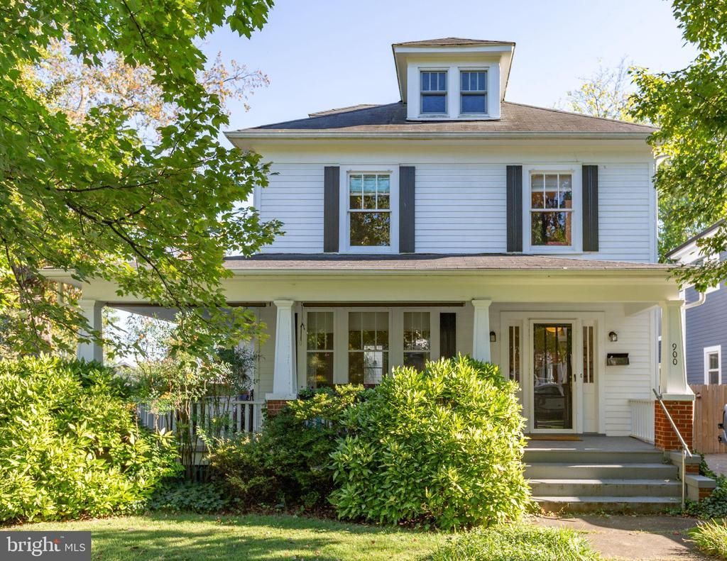 900 Wolfe Street, Fredericksburg, VA 22401 Main Photo