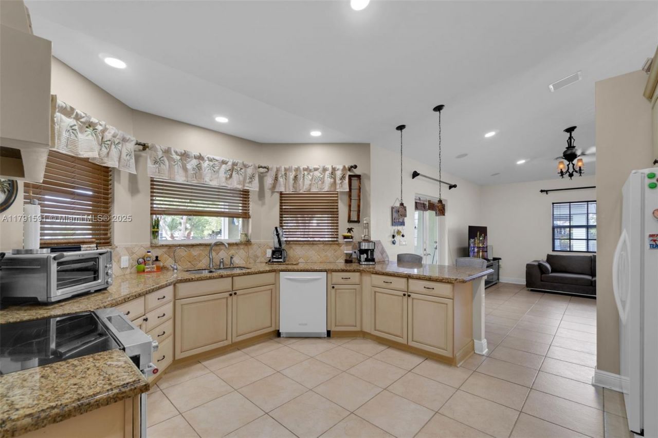 19302 SW 292nd St, Homestead, FL 33030 Photo