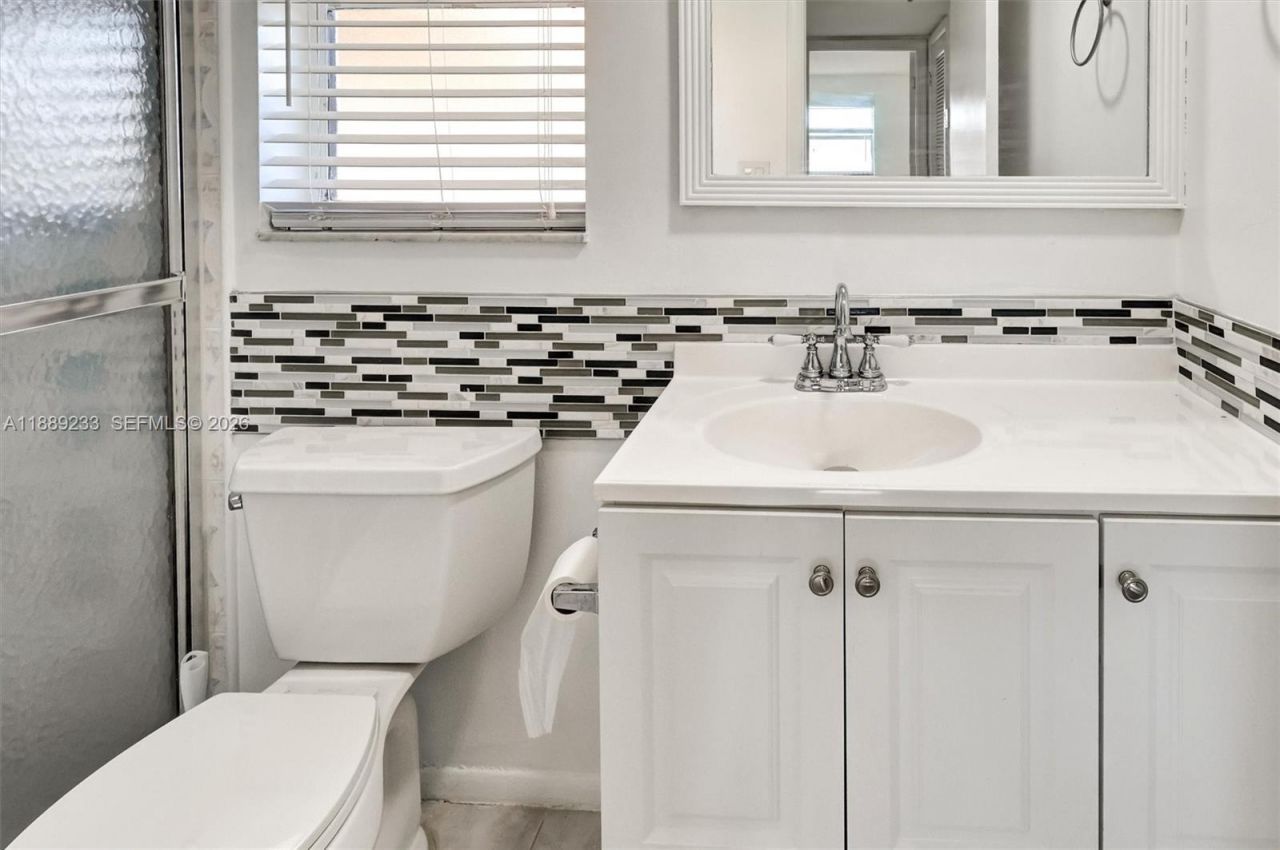 9010 Sunrise Lakes Blvd, Unit 306, Sunrise, FL 33322 Photo