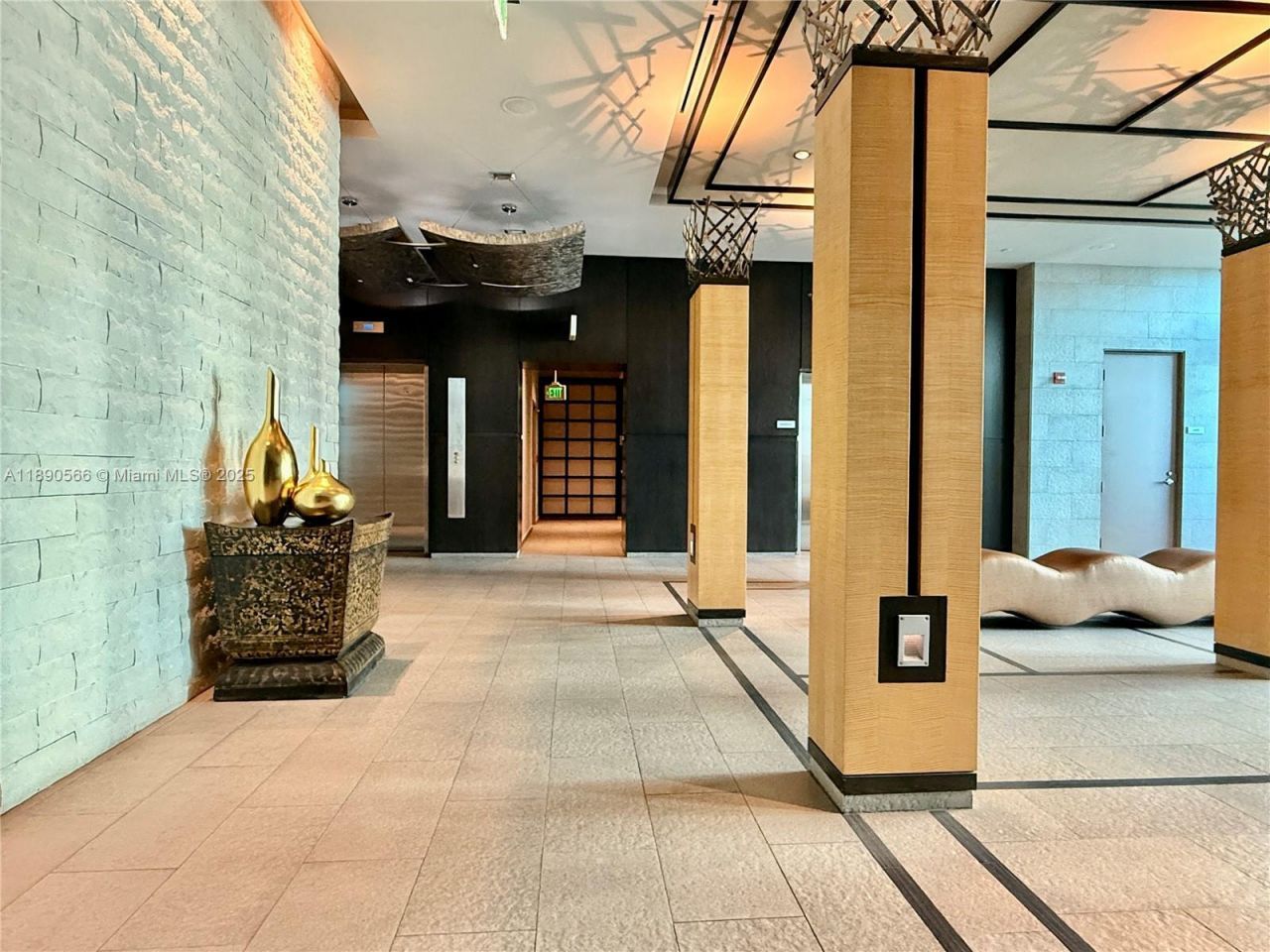 900 Brickell Key Blvd, Unit 2204, Miami, FL 33131 Photo