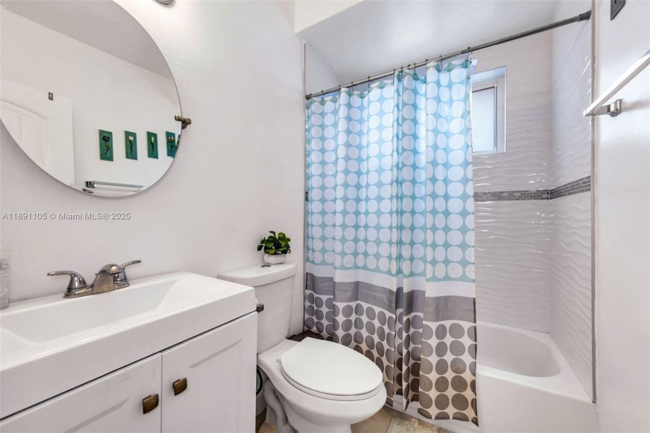 110 NE 9th Ct, Homestead, FL 33030 Photo