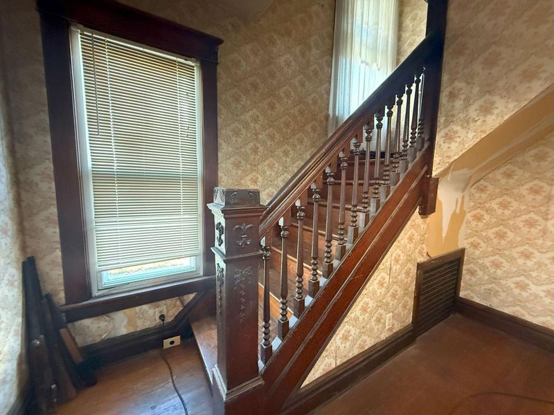 612 N Detroit Street, Bellefontaine, OH 43311 Photo 4