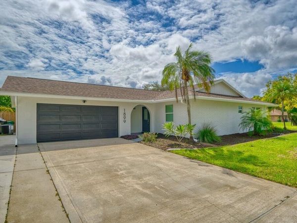 1899 SE Adair Street, Port Saint Lucie, FL 34952