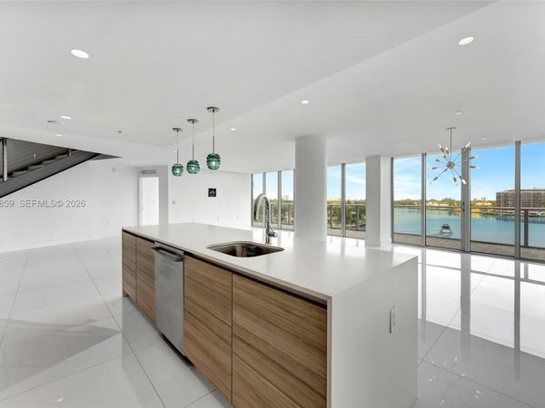 6620 Indian Creek Dr, Unit PH711, Miami Beach, FL 33141