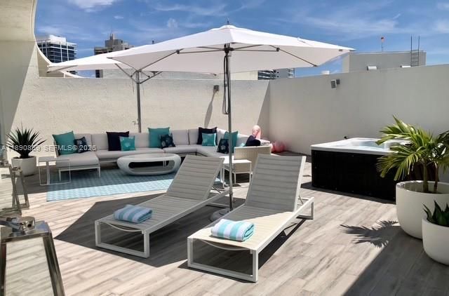 6620 Indian Creek Dr, Unit PH711, Miami Beach, FL 33141 Photo