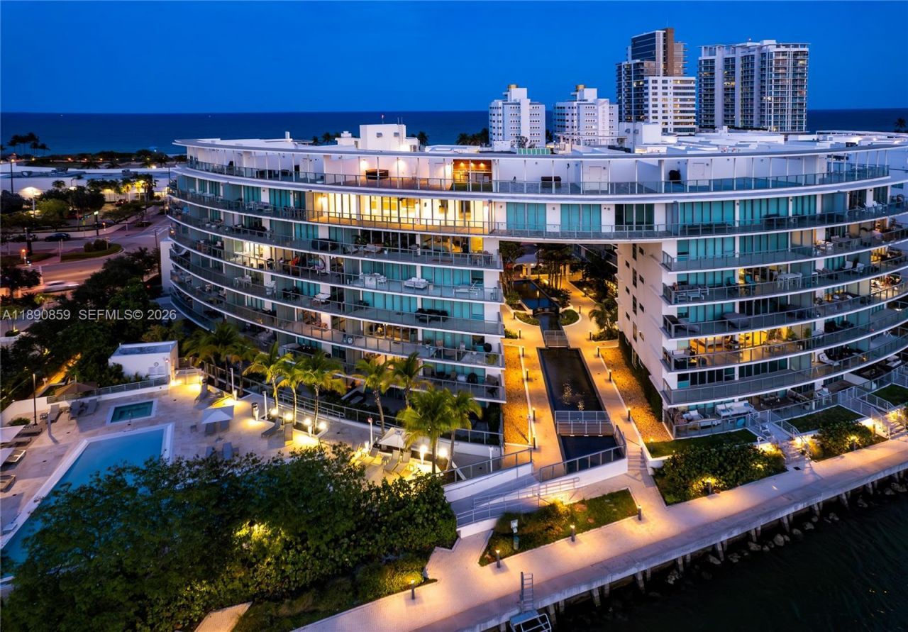 6620 Indian Creek Dr, Unit PH711, Miami Beach, FL 33141 Photo