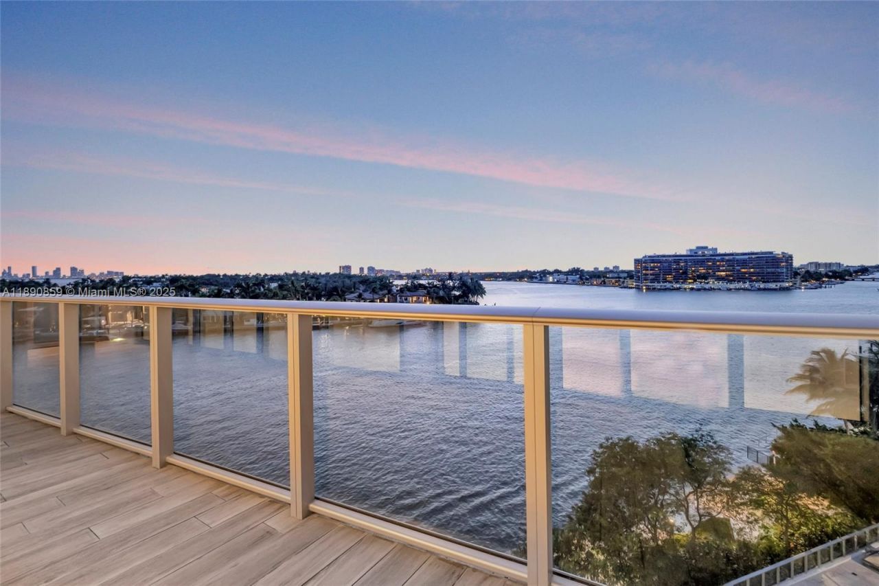 6620 Indian Creek Dr, Unit PH711, Miami Beach, FL 33141 Photo