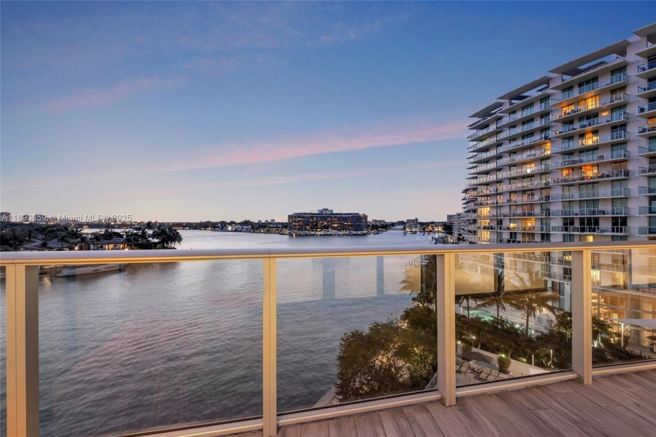 6620 Indian Creek Dr, Unit PH711, Miami Beach, FL 33141 Photo