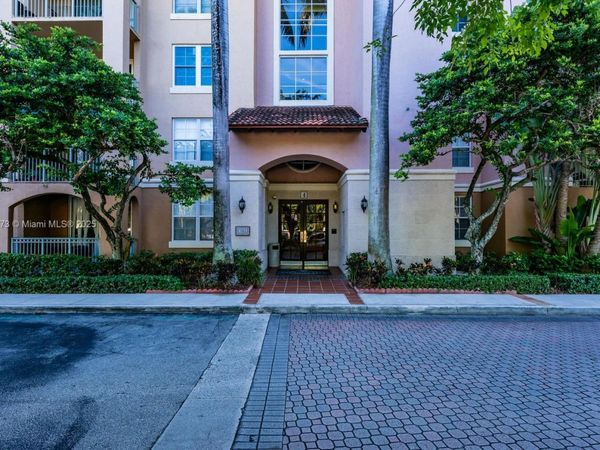 19801 E Country Club Dr, Unit 4501, Aventura, FL 33180