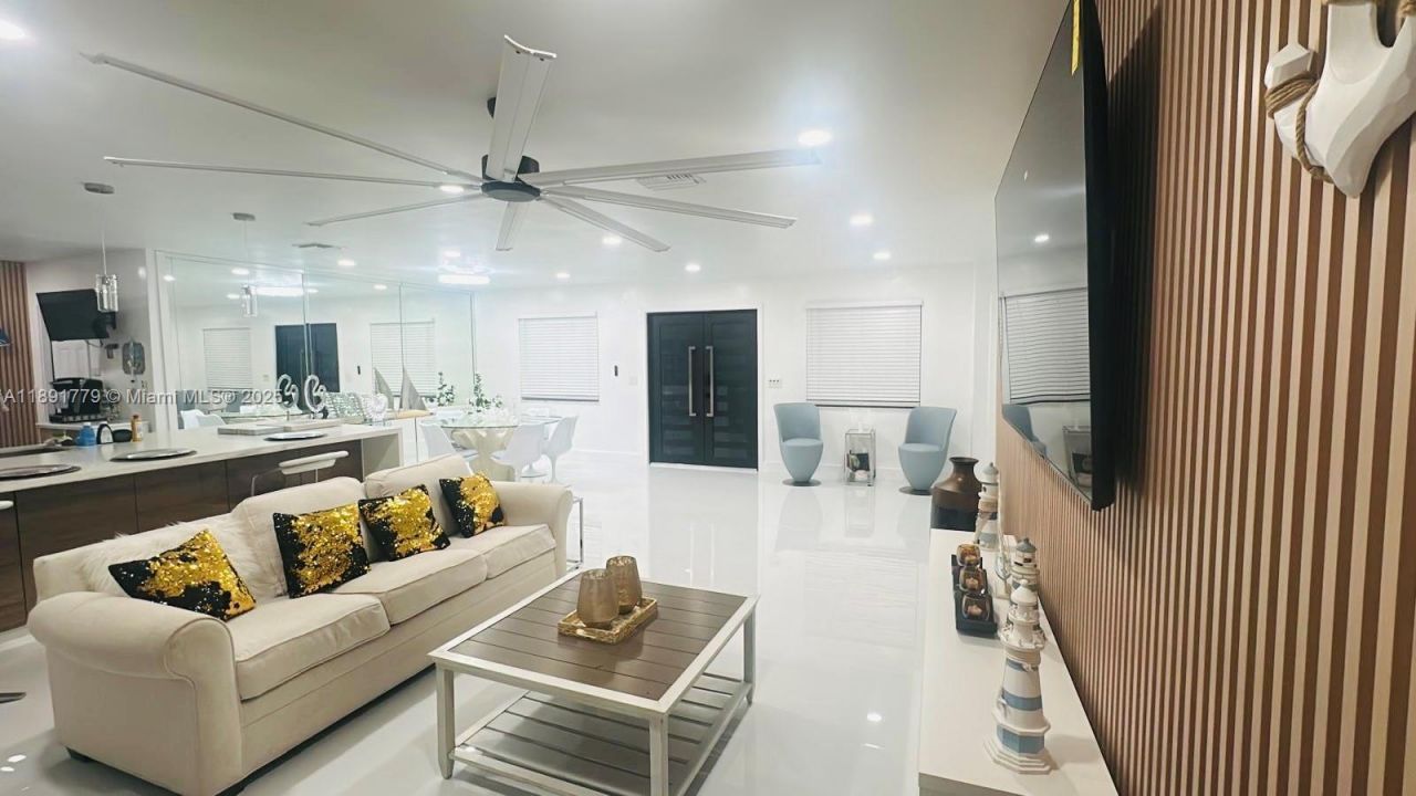 541 SE 17th Ave, Unit 541, Deerfield Beach, FL 33441 Photo