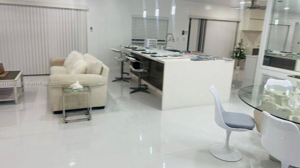 541 SE 17th Ave, Unit 541, Deerfield Beach, FL 33441 Photo