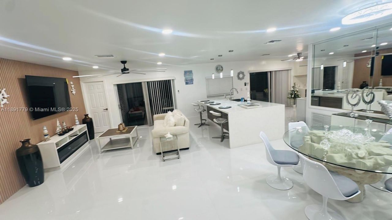 541 SE 17th Ave, Unit 541, Deerfield Beach, FL 33441 Photo