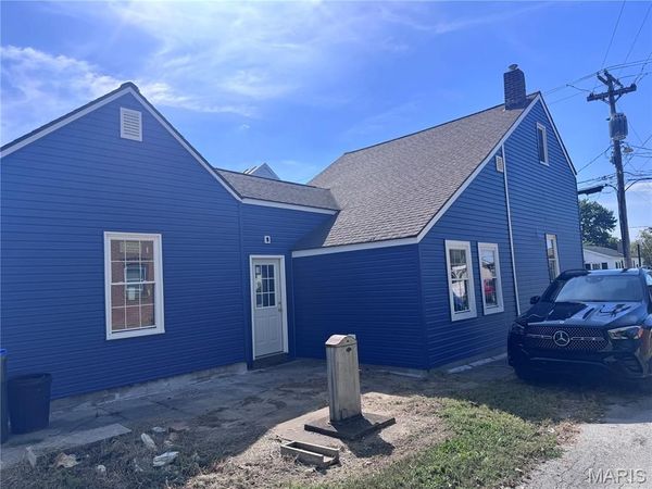 108 S Moore Street, Waterloo, IL 62298