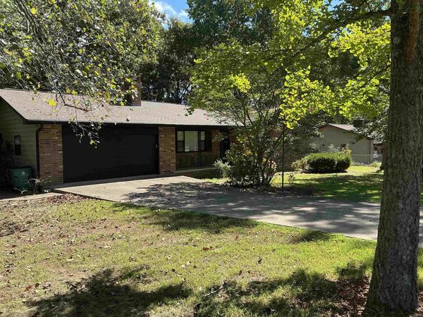 1504 Cs Woods Boulevard, Bull Shoals, AR 72619